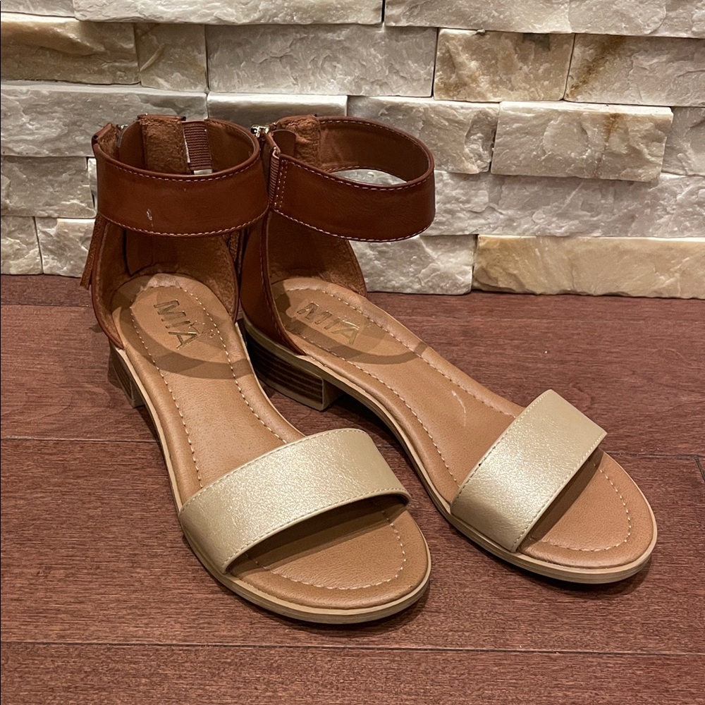 MIA Kids Beige Sandals